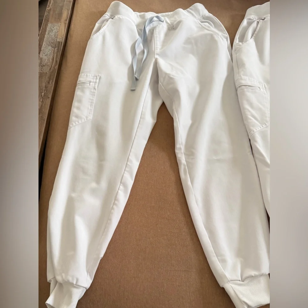 Meet your Posher, Maria - Picture 2 of 13